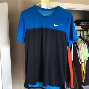 Nike dri for tennis shirt